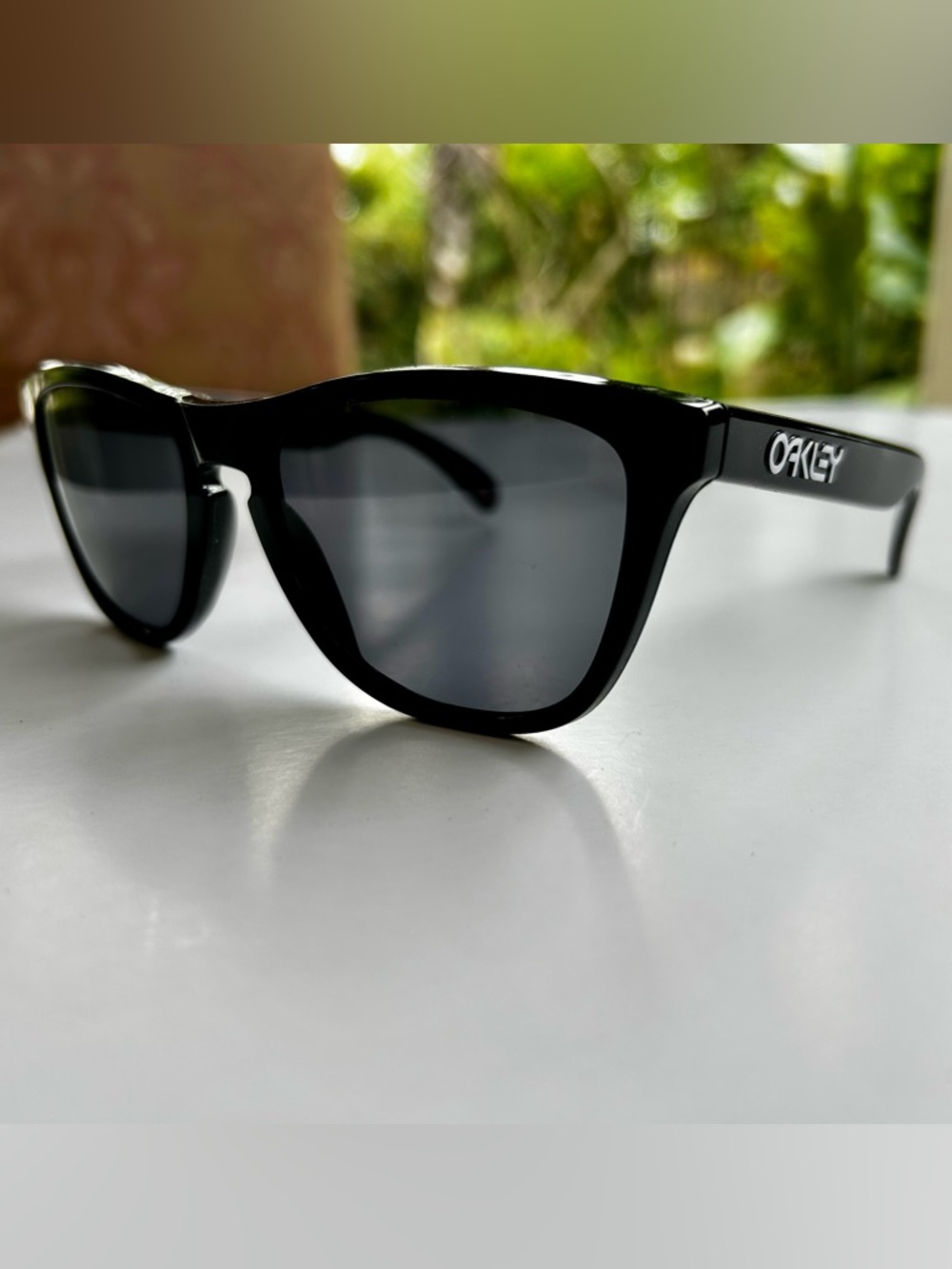 Oakley OO9013 Frogskins Square Sunglasses - Picture 3 of 11